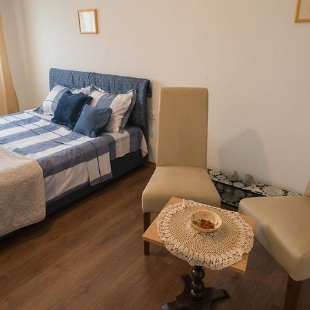 Villa Kuca Na Selu + Besplatan Parking Nikšić Exterior foto